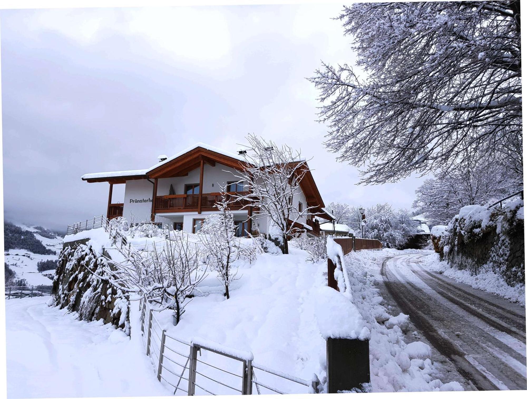 Pruensterhof Schenna Apartment ภายนอก รูปภาพ