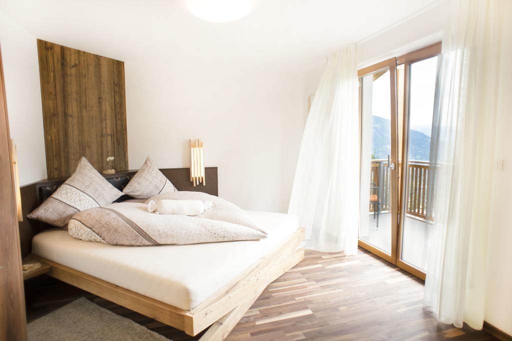 Pruensterhof Schenna Apartment ภายนอก รูปภาพ