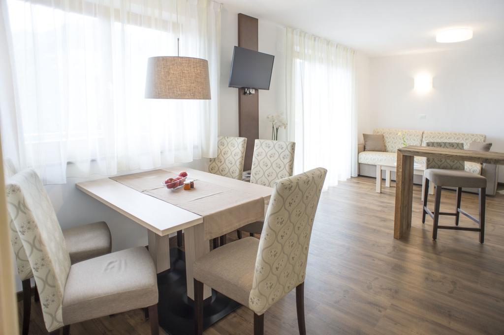 Pruensterhof Schenna Apartment ภายนอก รูปภาพ